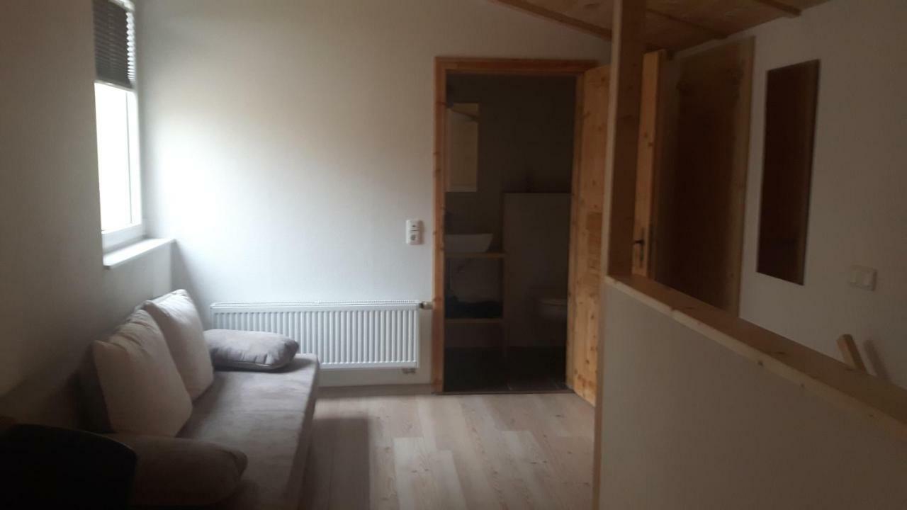 Gaestehaus Engelhard Pension Karbach  Bagian luar foto