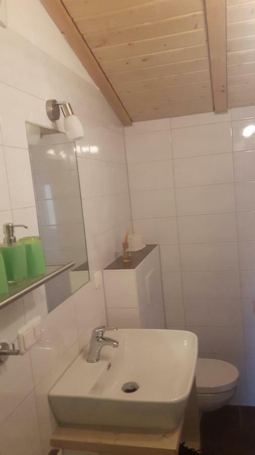 Gaestehaus Engelhard Pension Karbach  Bagian luar foto