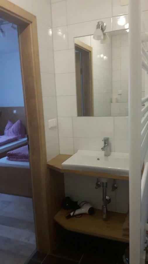 Gaestehaus Engelhard Pension Karbach  Bagian luar foto